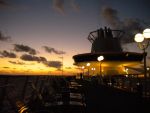 Sonnenaufgang auf dem Pooldeck